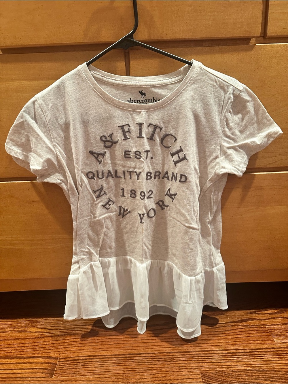 Abercrombie Kids White Graphic Peplum Short Sleeve Top
